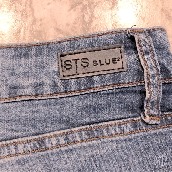 STS Blue Jeans Shorts Boyfriend Denim Destructed, Plus Size 37 OR Size 24 NWT - Picture 5 of 8